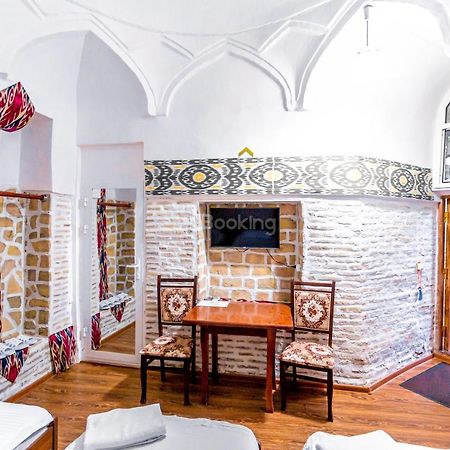 Okhun Madrasah15Th-16Th Century Hotel Buhara Kültér fotó