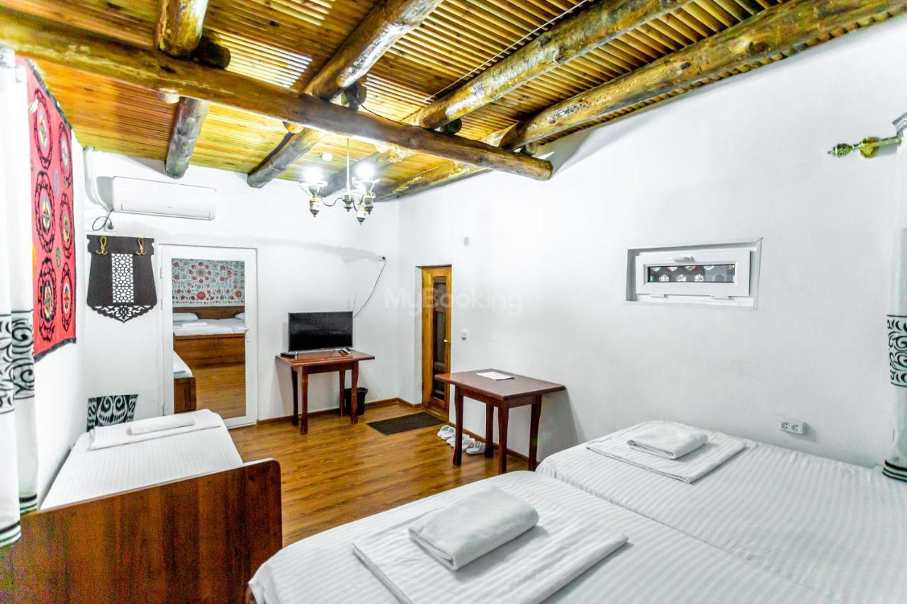 Okhun Madrasah15Th-16Th Century Hotel Buhara Kültér fotó