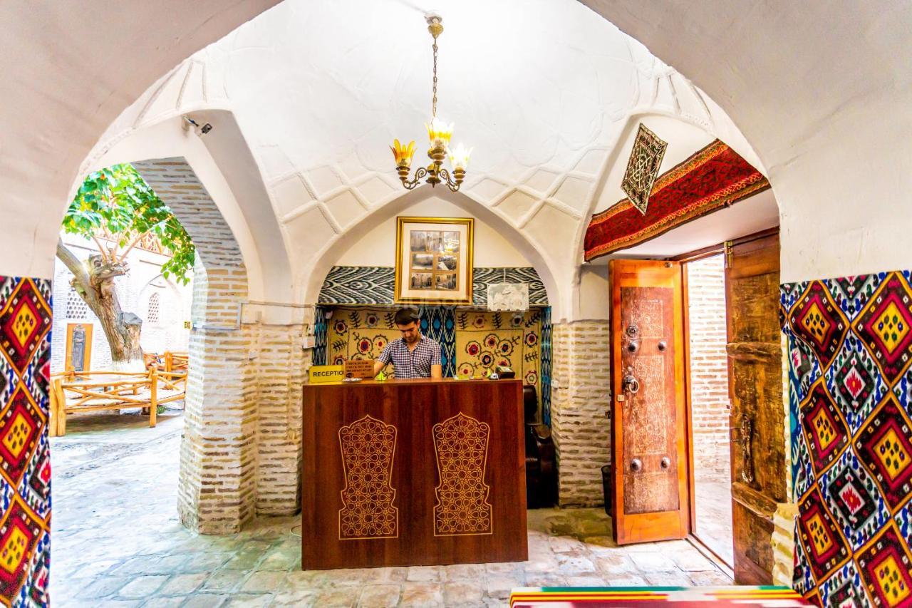 Okhun Madrasah15Th-16Th Century Hotel Buhara Kültér fotó
